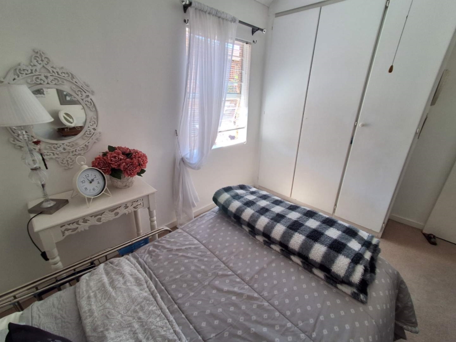 3 Bedroom Property for Sale in Die Hoewes Gauteng