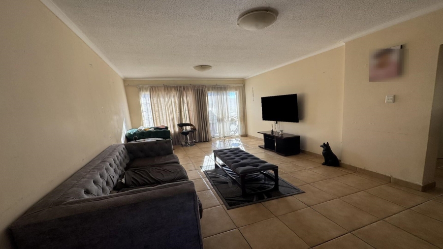 2 Bedroom Property for Sale in Meredale Gauteng