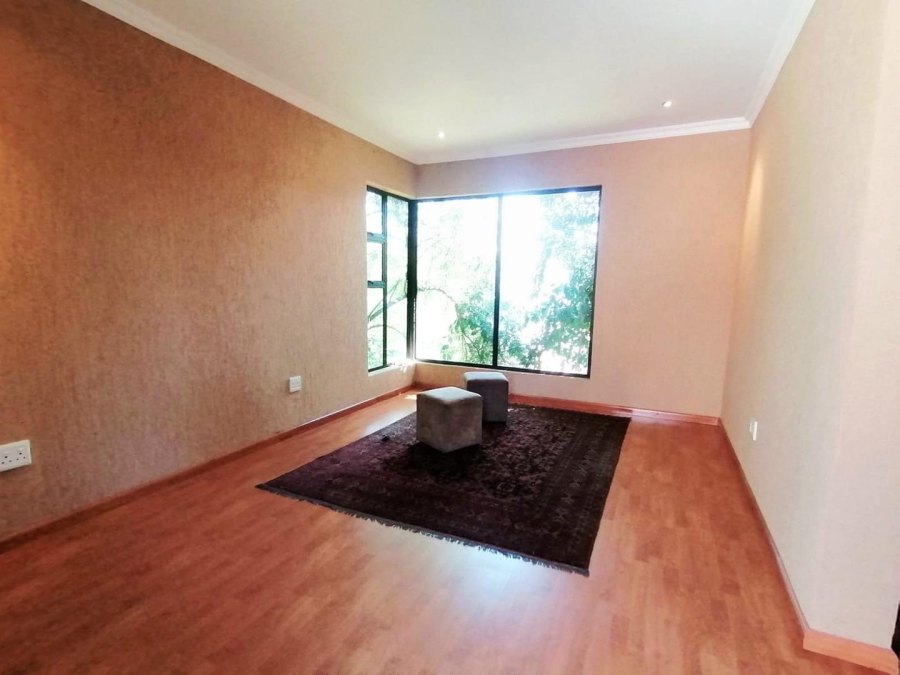 6 Bedroom Property for Sale in Glenvista Gauteng