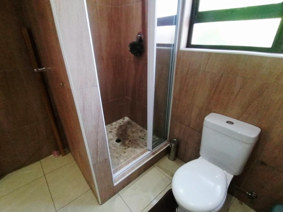 6 Bedroom Property for Sale in Glenvista Gauteng