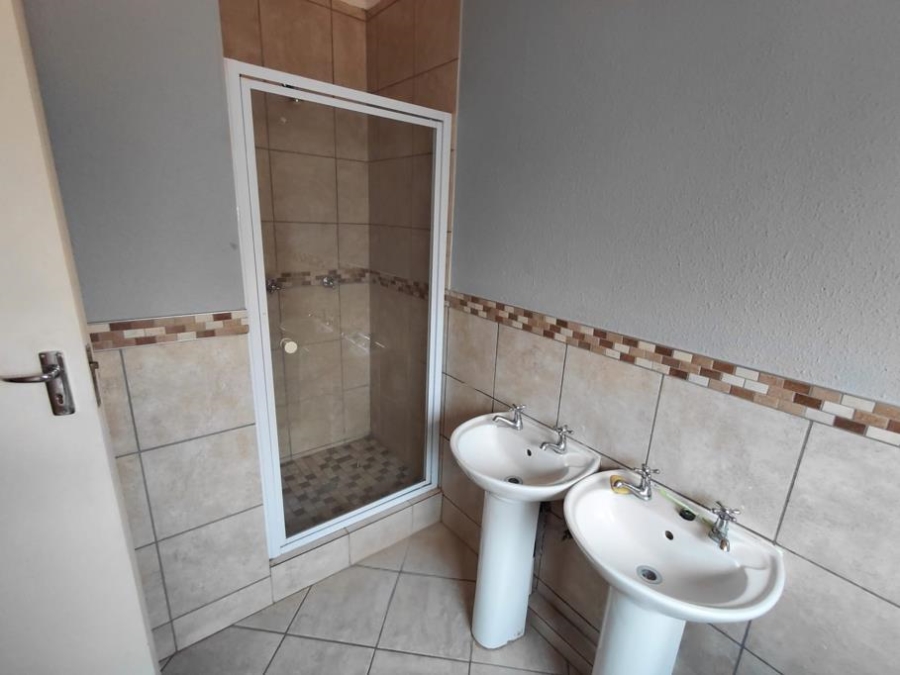 3 Bedroom Property for Sale in Amandasig Gauteng