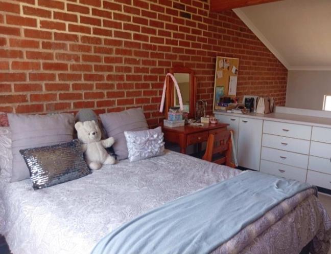 To Let 1 Bedroom Property for Rent in Houghton Gauteng
