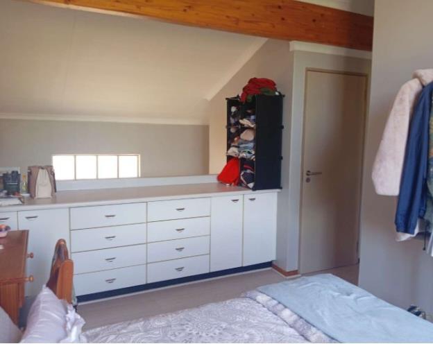 To Let 1 Bedroom Property for Rent in Houghton Gauteng