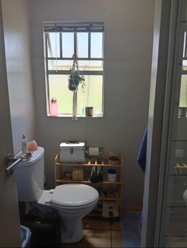 To Let 1 Bedroom Property for Rent in Houghton Gauteng
