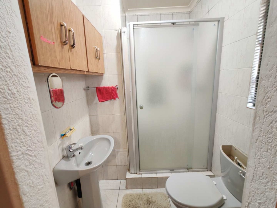 3 Bedroom Property for Sale in Lenasia South Gauteng