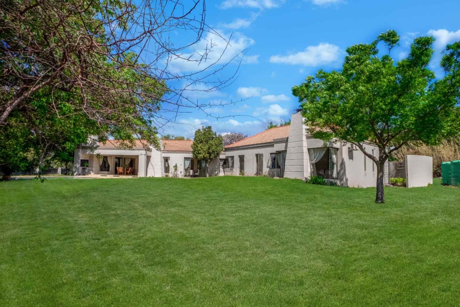 4 Bedroom Property for Sale in Blue Hills Country Estate Gauteng