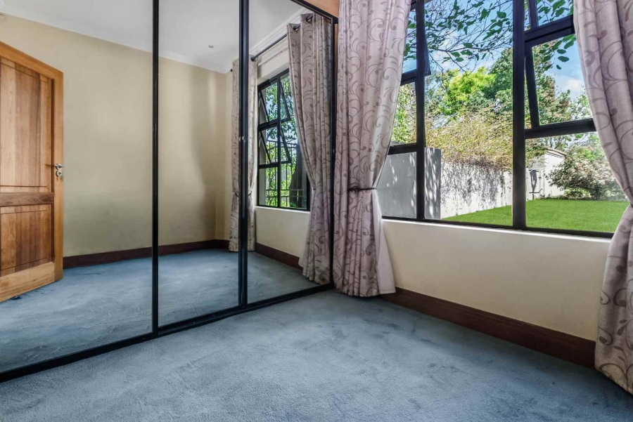 4 Bedroom Property for Sale in Blue Hills Country Estate Gauteng