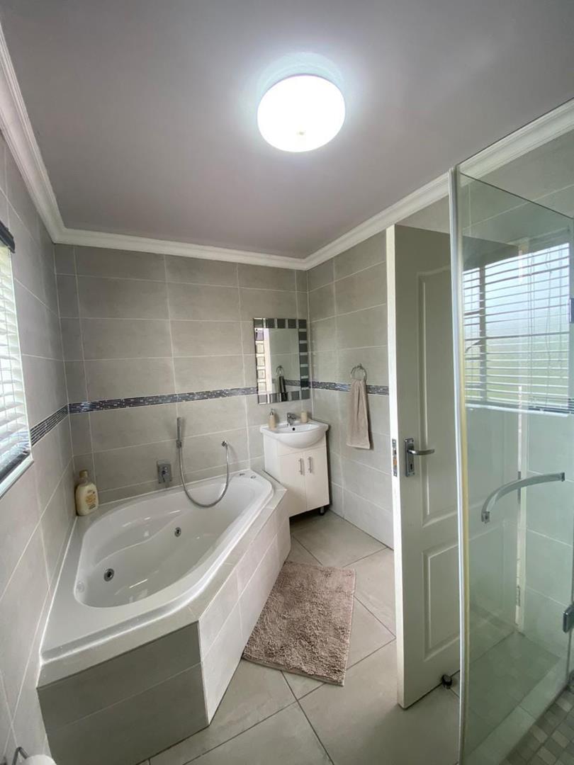3 Bedroom Property for Sale in Kyalami Hills Gauteng