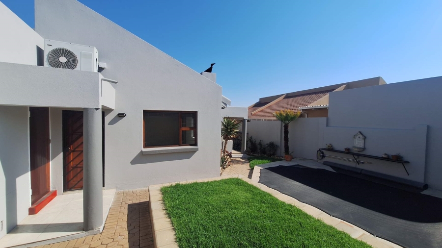 To Let 3 Bedroom Property for Rent in Noordhang Gauteng