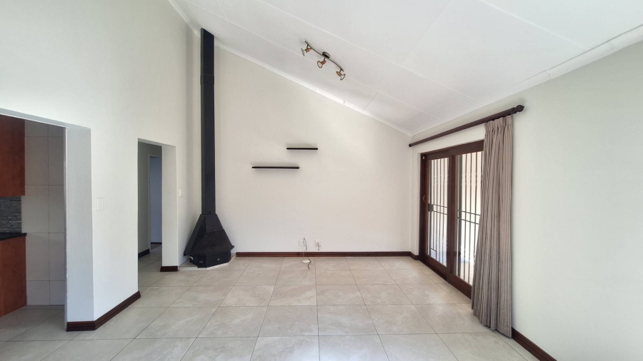 To Let 3 Bedroom Property for Rent in Noordhang Gauteng