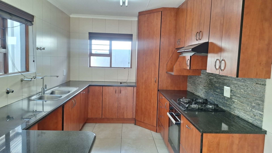 To Let 3 Bedroom Property for Rent in Noordhang Gauteng