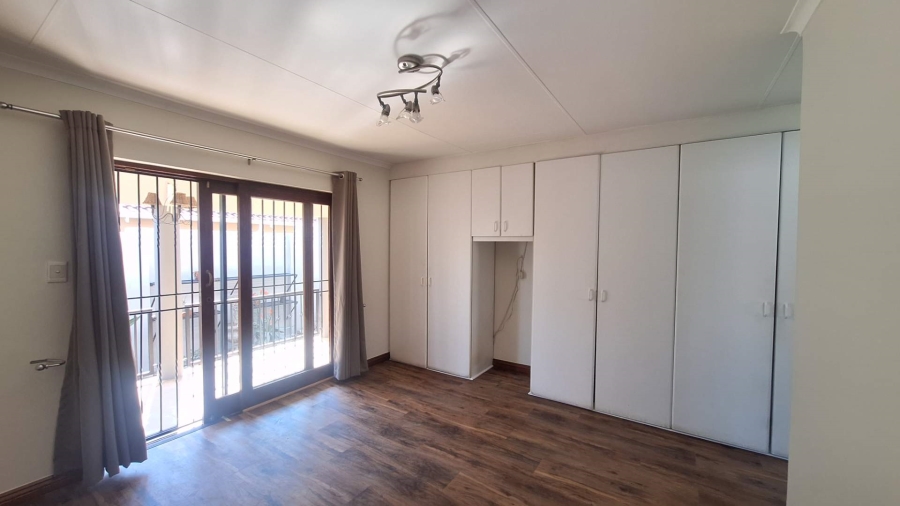 To Let 3 Bedroom Property for Rent in Noordhang Gauteng