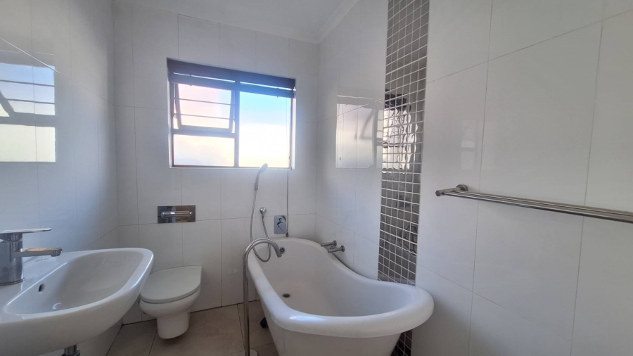 To Let 3 Bedroom Property for Rent in Noordhang Gauteng
