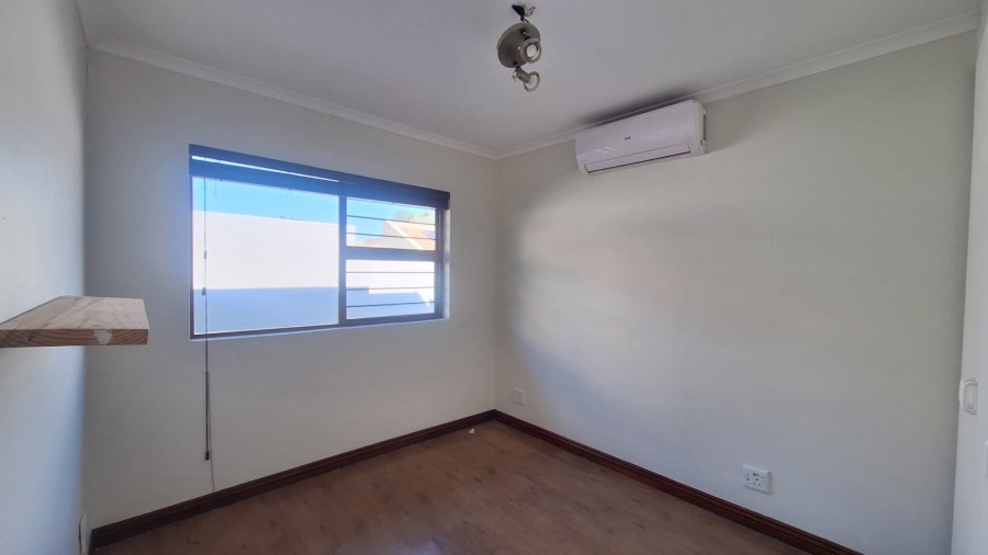 To Let 3 Bedroom Property for Rent in Noordhang Gauteng
