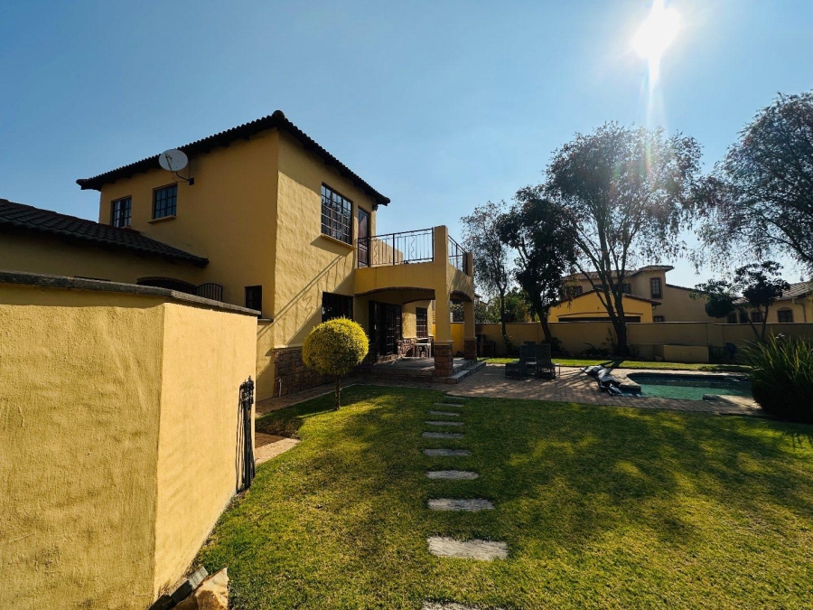 To Let 3 Bedroom Property for Rent in Noordwyk Gauteng