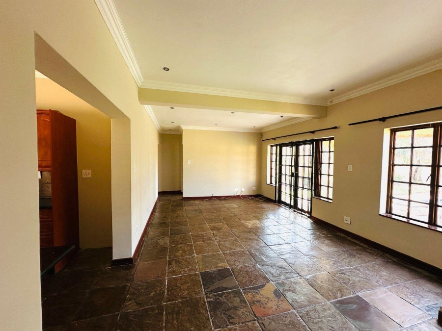 To Let 3 Bedroom Property for Rent in Noordwyk Gauteng
