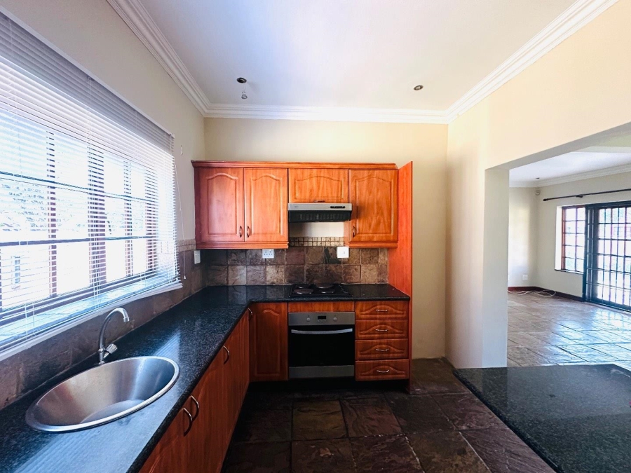 To Let 3 Bedroom Property for Rent in Noordwyk Gauteng