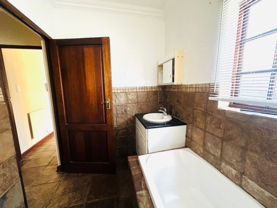 To Let 3 Bedroom Property for Rent in Noordwyk Gauteng