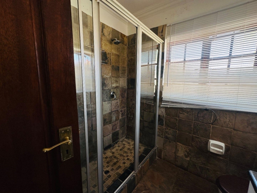 To Let 3 Bedroom Property for Rent in Noordwyk Gauteng
