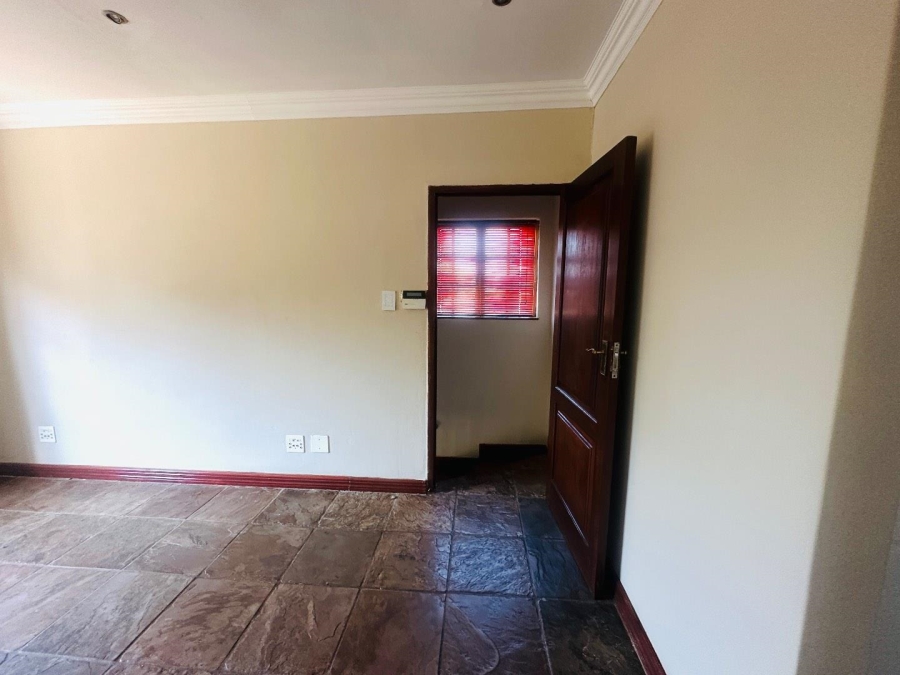 To Let 3 Bedroom Property for Rent in Noordwyk Gauteng