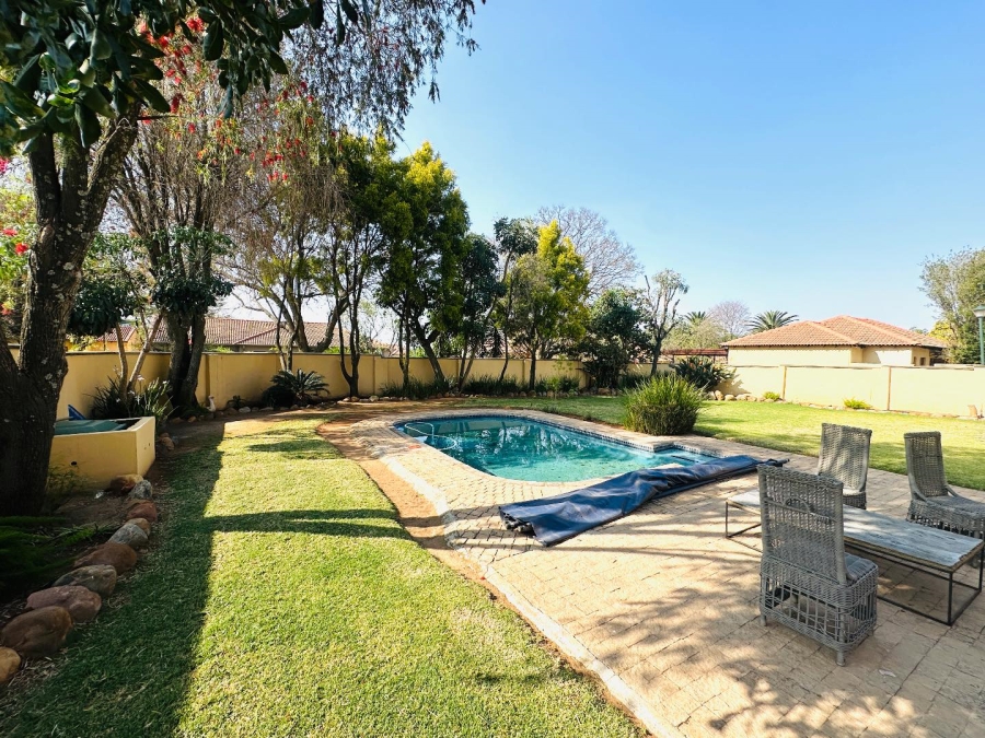 To Let 3 Bedroom Property for Rent in Noordwyk Gauteng