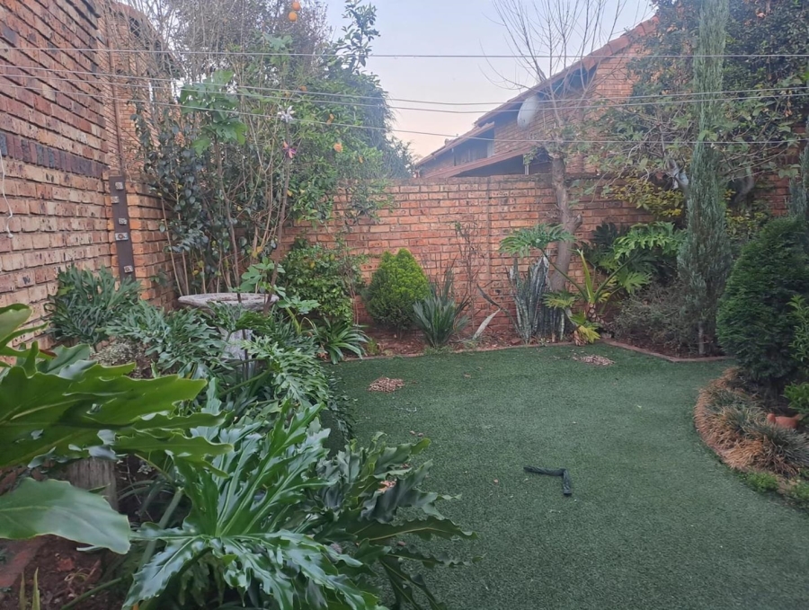 3 Bedroom Property for Sale in Highveld Gauteng