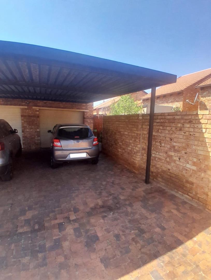 3 Bedroom Property for Sale in Highveld Gauteng