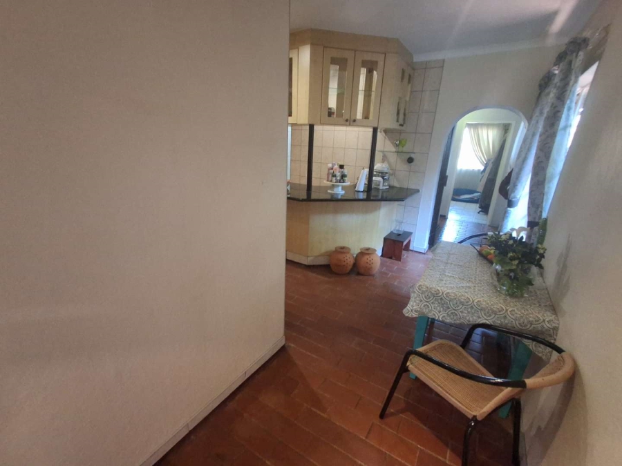 5 Bedroom Property for Sale in Rooihuiskraal North Gauteng