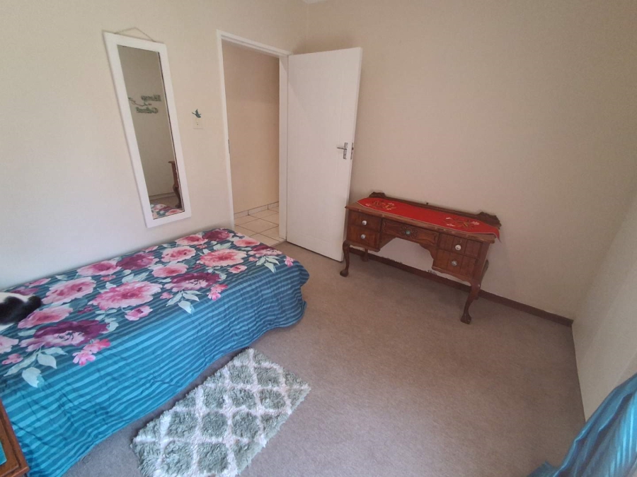5 Bedroom Property for Sale in Rooihuiskraal North Gauteng