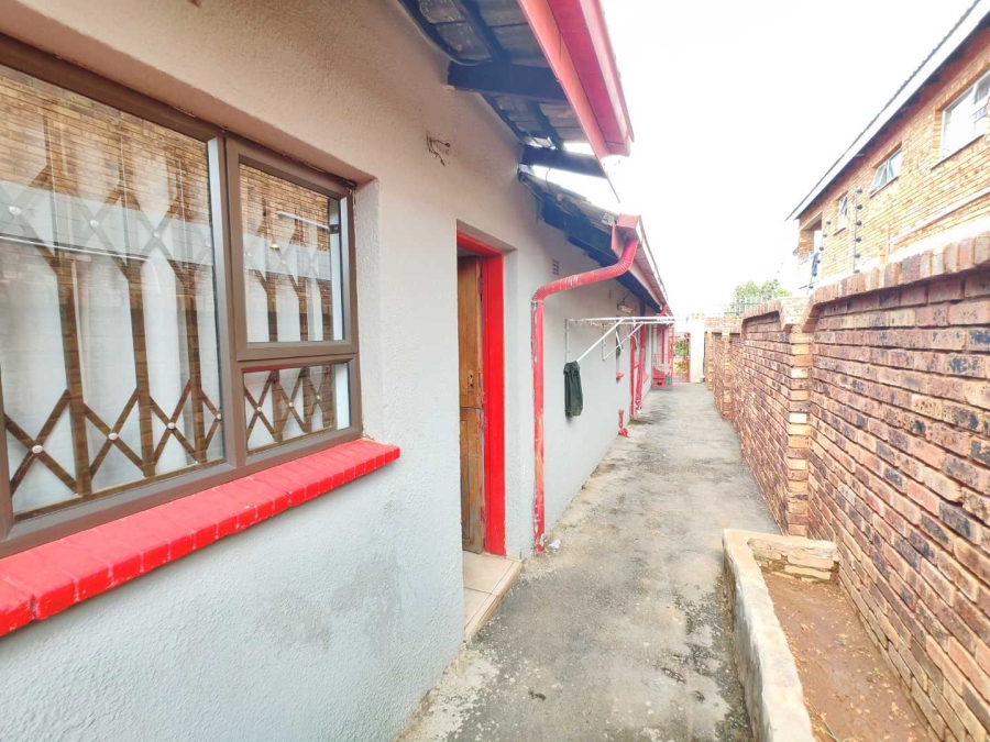 3 Bedroom Property for Sale in Lenasia South Gauteng
