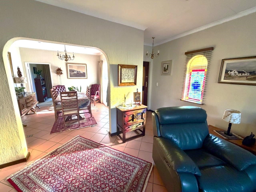 3 Bedroom Property for Sale in Faerie Glen Gauteng