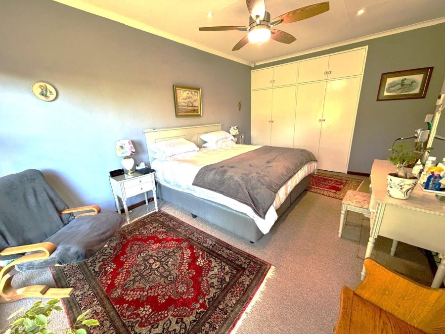 3 Bedroom Property for Sale in Faerie Glen Gauteng