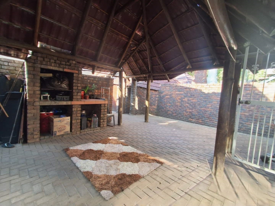 4 Bedroom Property for Sale in Pretoria West Gauteng