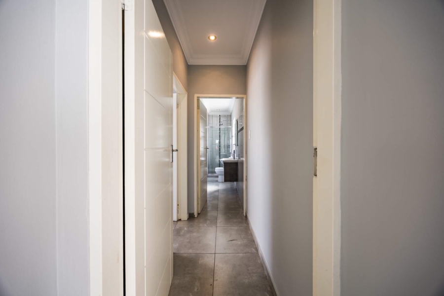 To Let 4 Bedroom Property for Rent in Waterkloof Ridge Gauteng
