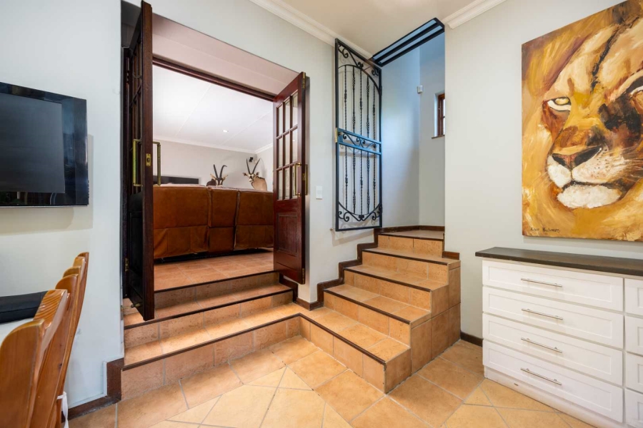 4 Bedroom Property for Sale in Faerie Glen Gauteng