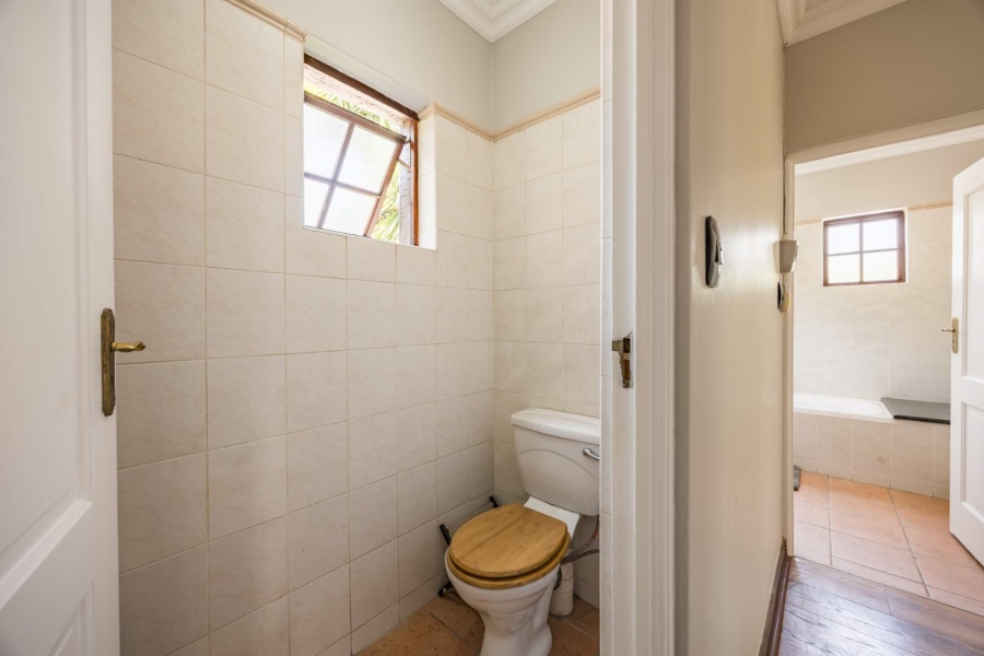 4 Bedroom Property for Sale in Faerie Glen Gauteng