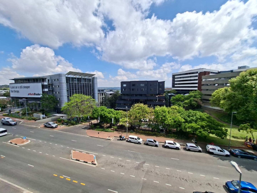 To Let 1 Bedroom Property for Rent in Sandown Gauteng