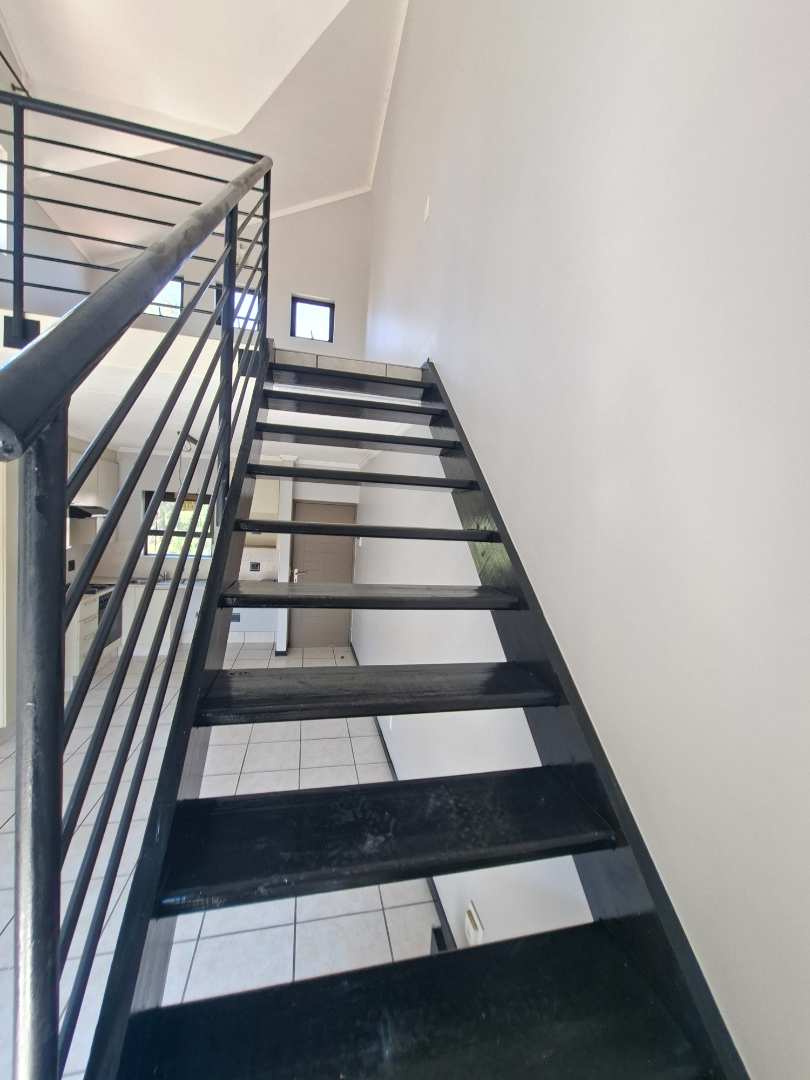 To Let 1 Bedroom Property for Rent in Magaliessig Gauteng
