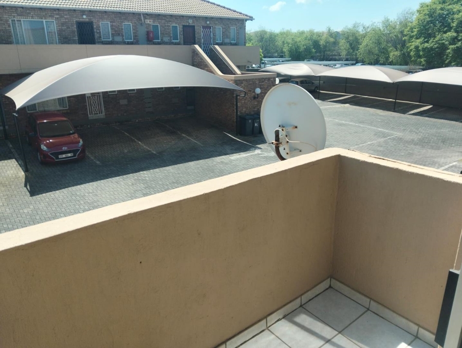 1 Bedroom Property for Sale in Highveld Gauteng