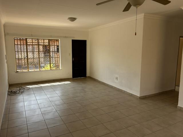 To Let 3 Bedroom Property for Rent in New Redruth Gauteng