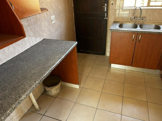 To Let 3 Bedroom Property for Rent in New Redruth Gauteng
