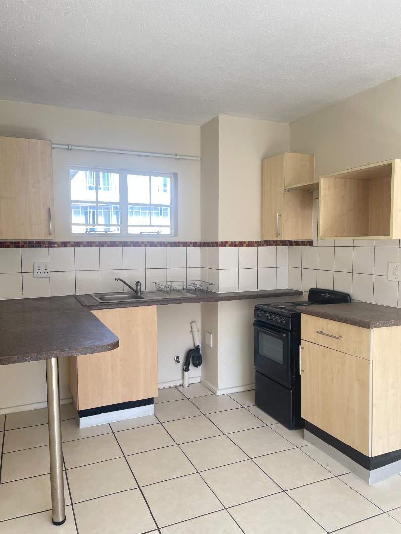 To Let 1 Bedroom Property for Rent in Sunnyside Gauteng