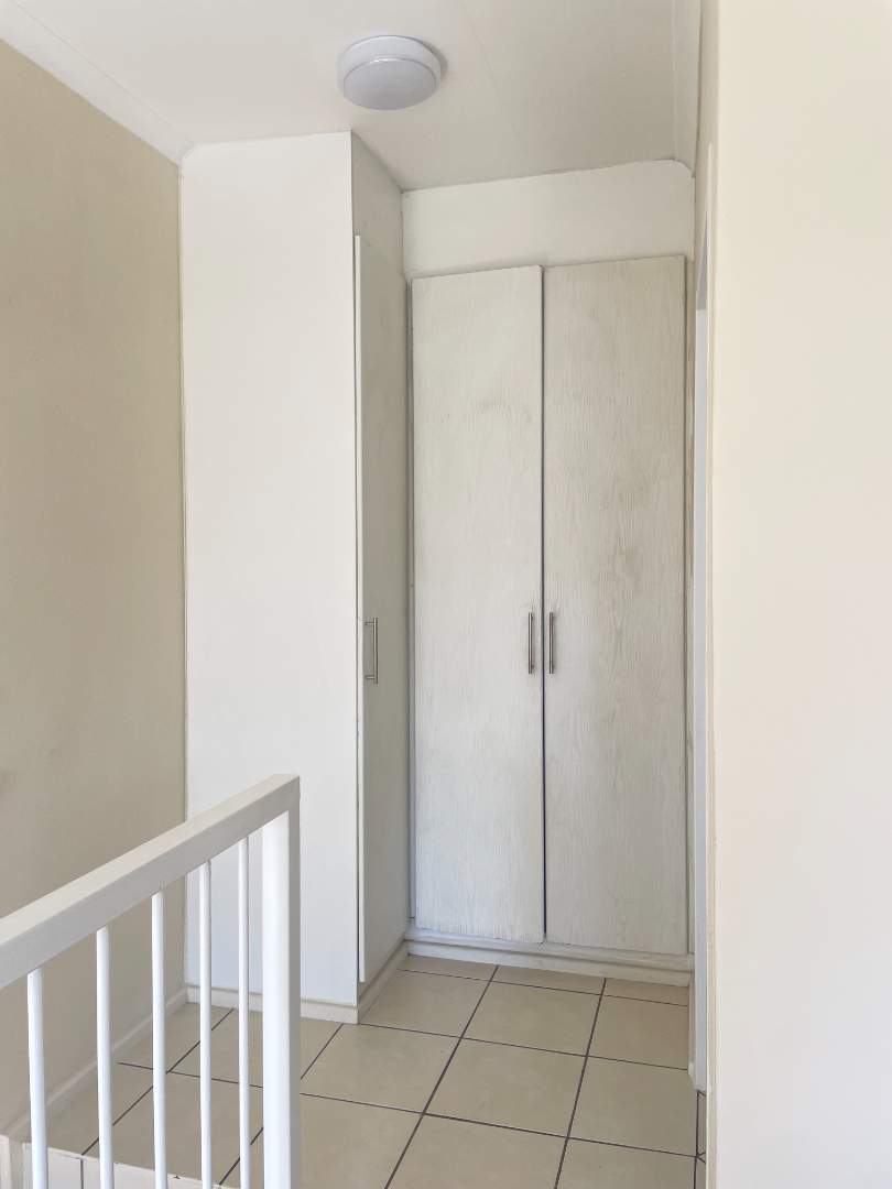 To Let 1 Bedroom Property for Rent in Sunnyside Gauteng