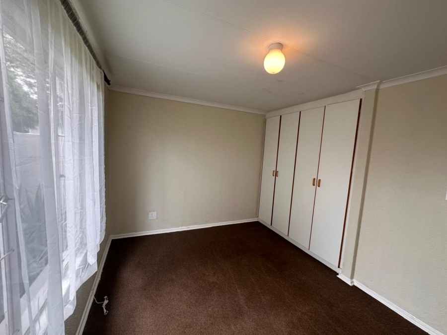 To Let 2 Bedroom Property for Rent in Weltevreden Park Gauteng