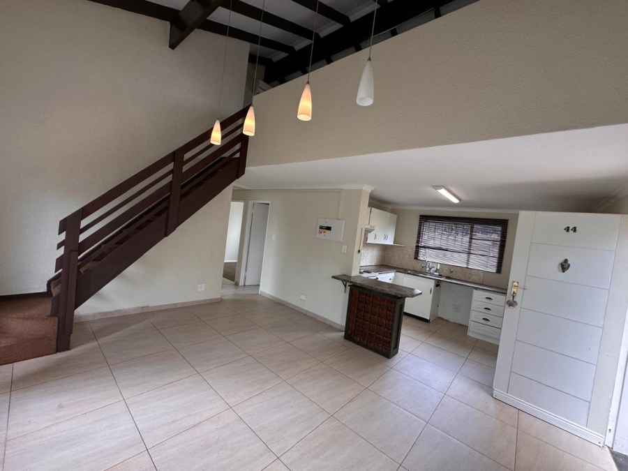 To Let 2 Bedroom Property for Rent in Weltevreden Park Gauteng