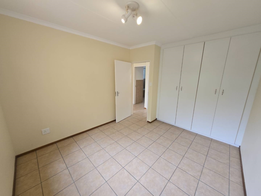 To Let 2 Bedroom Property for Rent in Noordhang Gauteng