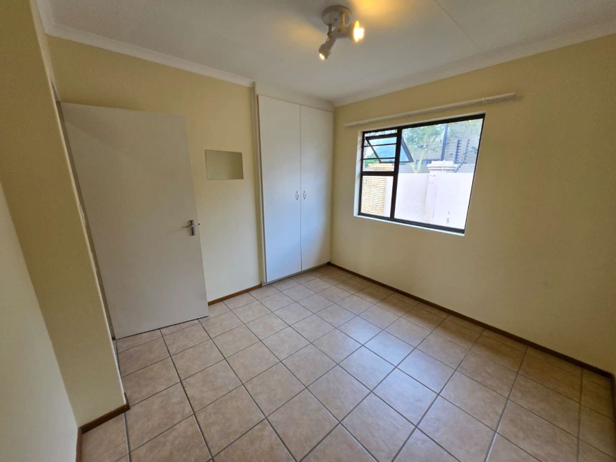 To Let 2 Bedroom Property for Rent in Noordhang Gauteng