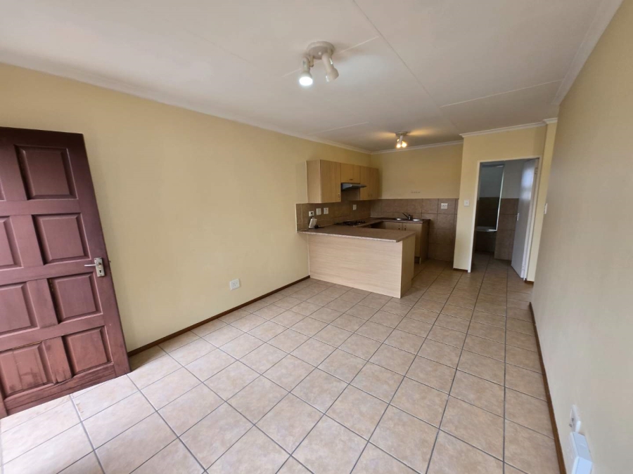 To Let 2 Bedroom Property for Rent in Noordhang Gauteng