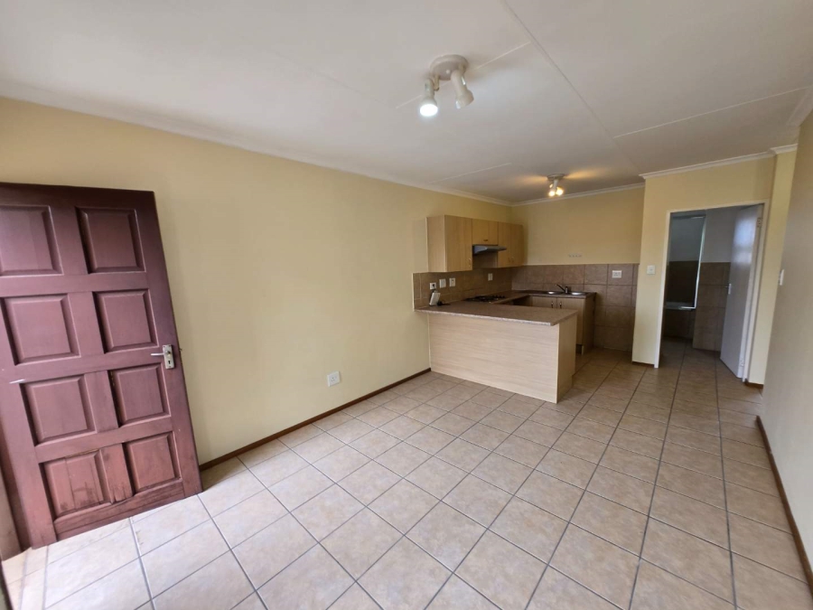 To Let 2 Bedroom Property for Rent in Noordhang Gauteng