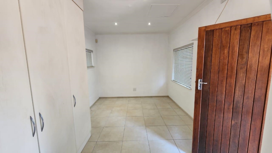 1 Bedroom Property for Sale in Eldoraigne Gauteng